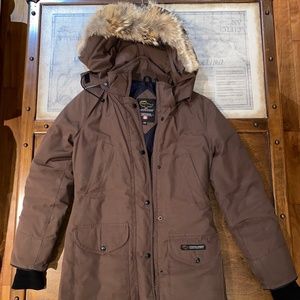 Canada Goose expedition brown parka XS